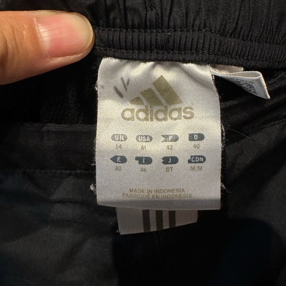 Adidas wind pants - Picture 5 of 5